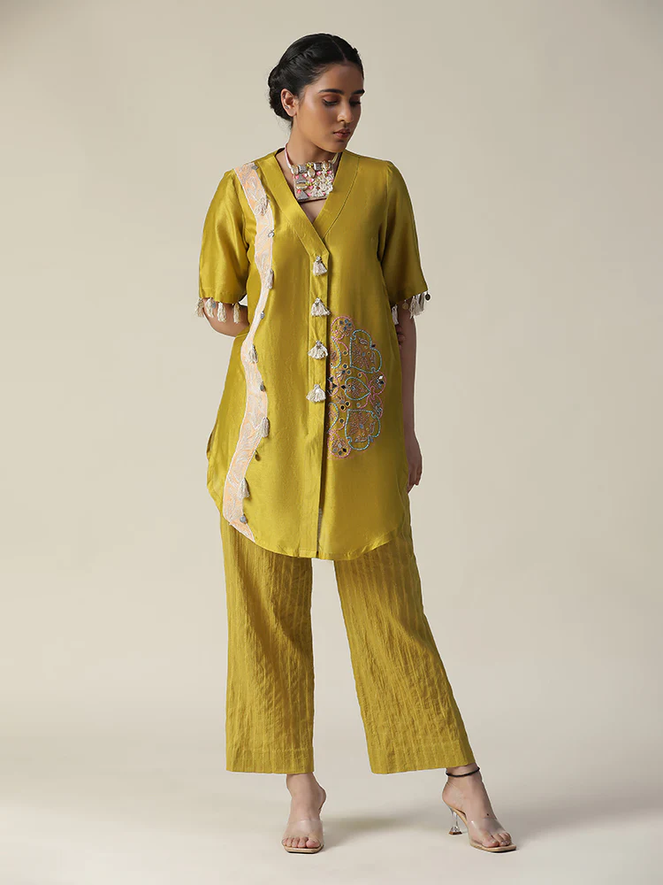 Yellow block brajnari handpainted coord set - Image 3