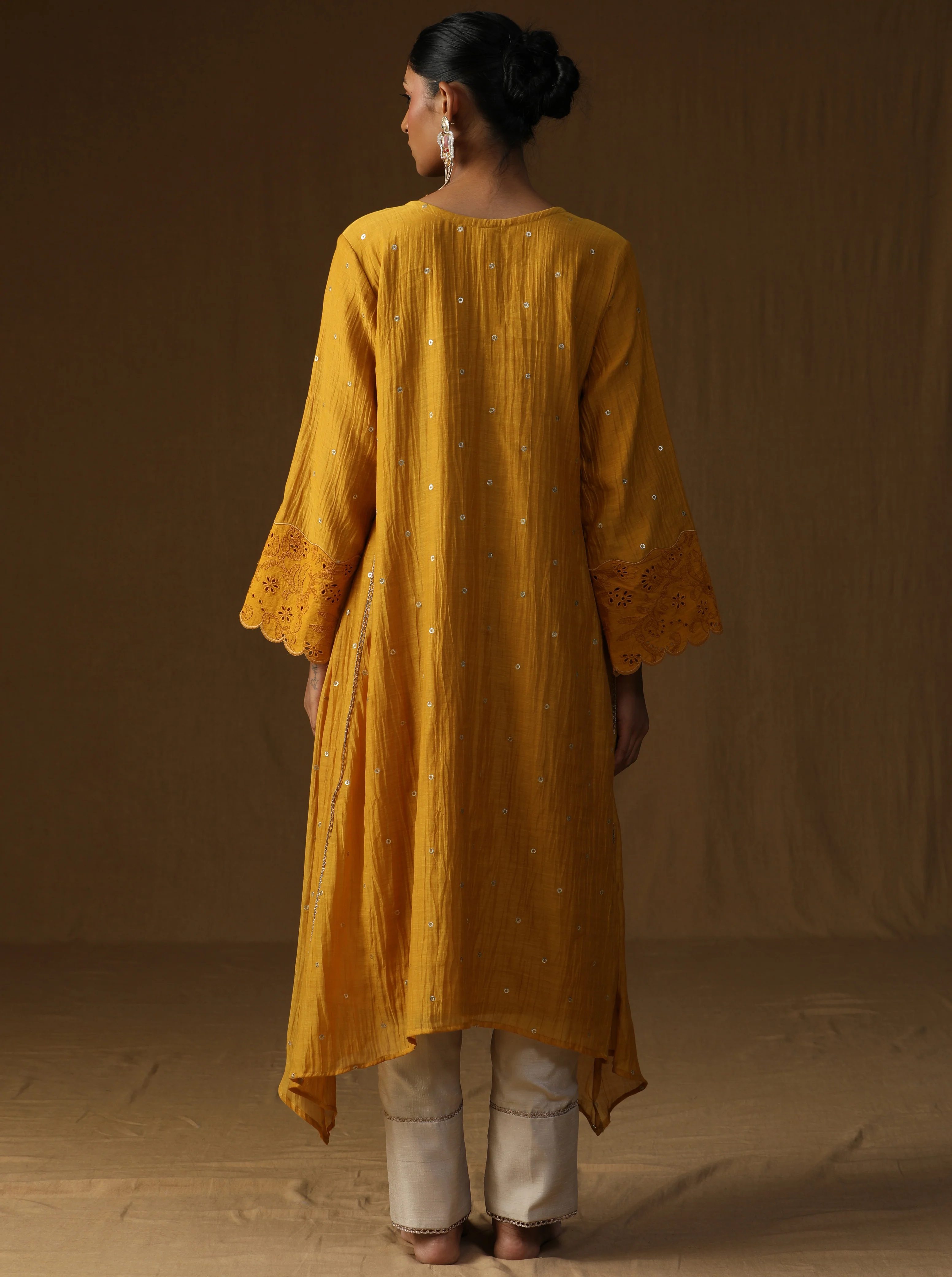 Sakhi Noor Swarn Kurta Set - Image 3